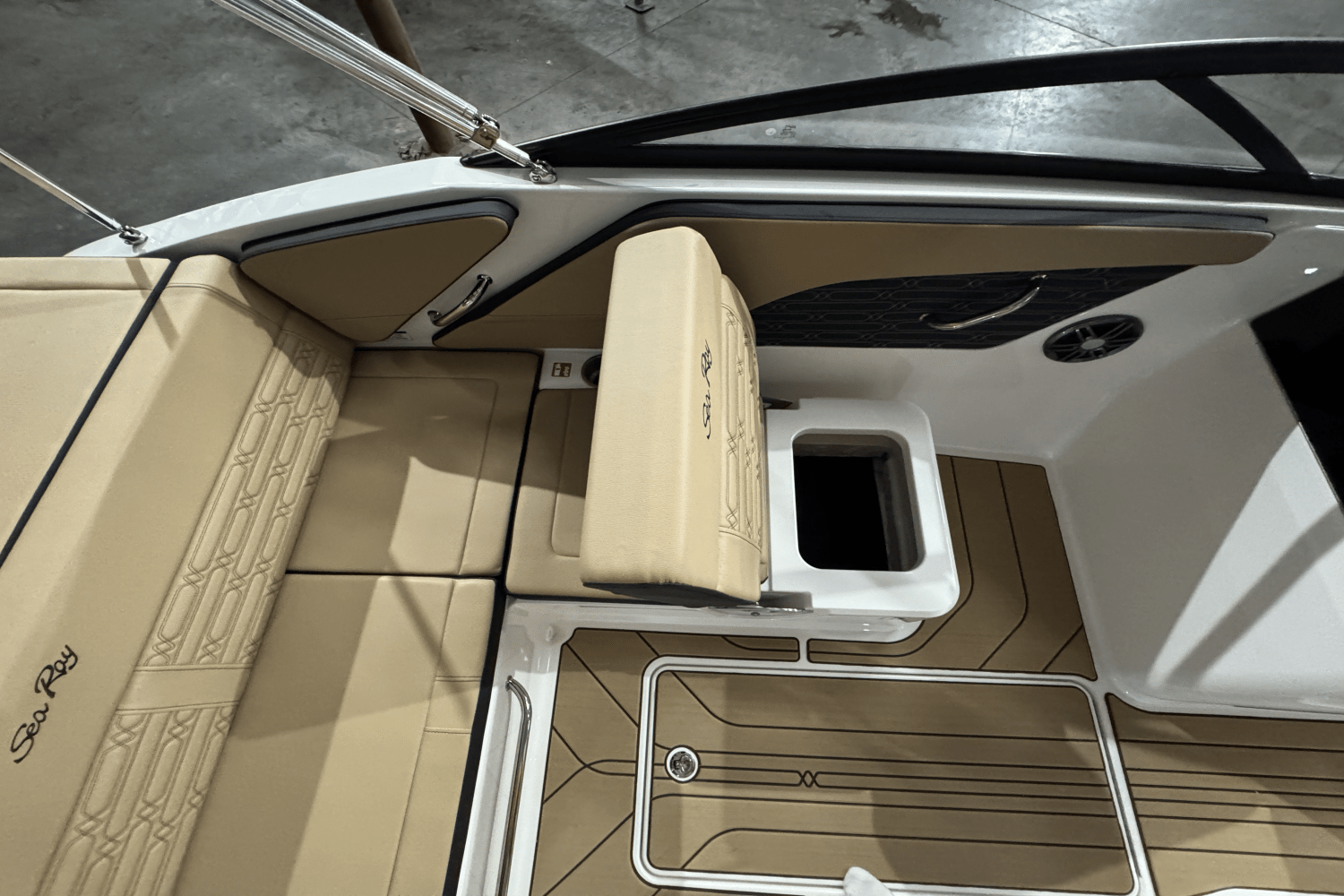 2025 Sea Ray SPX 190 Image Thumbnail #18