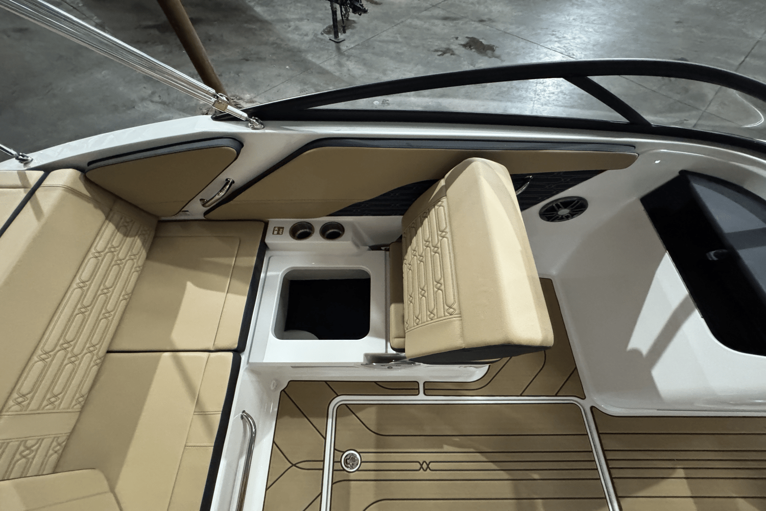 2025 Sea Ray SPX 190 Image Thumbnail #17