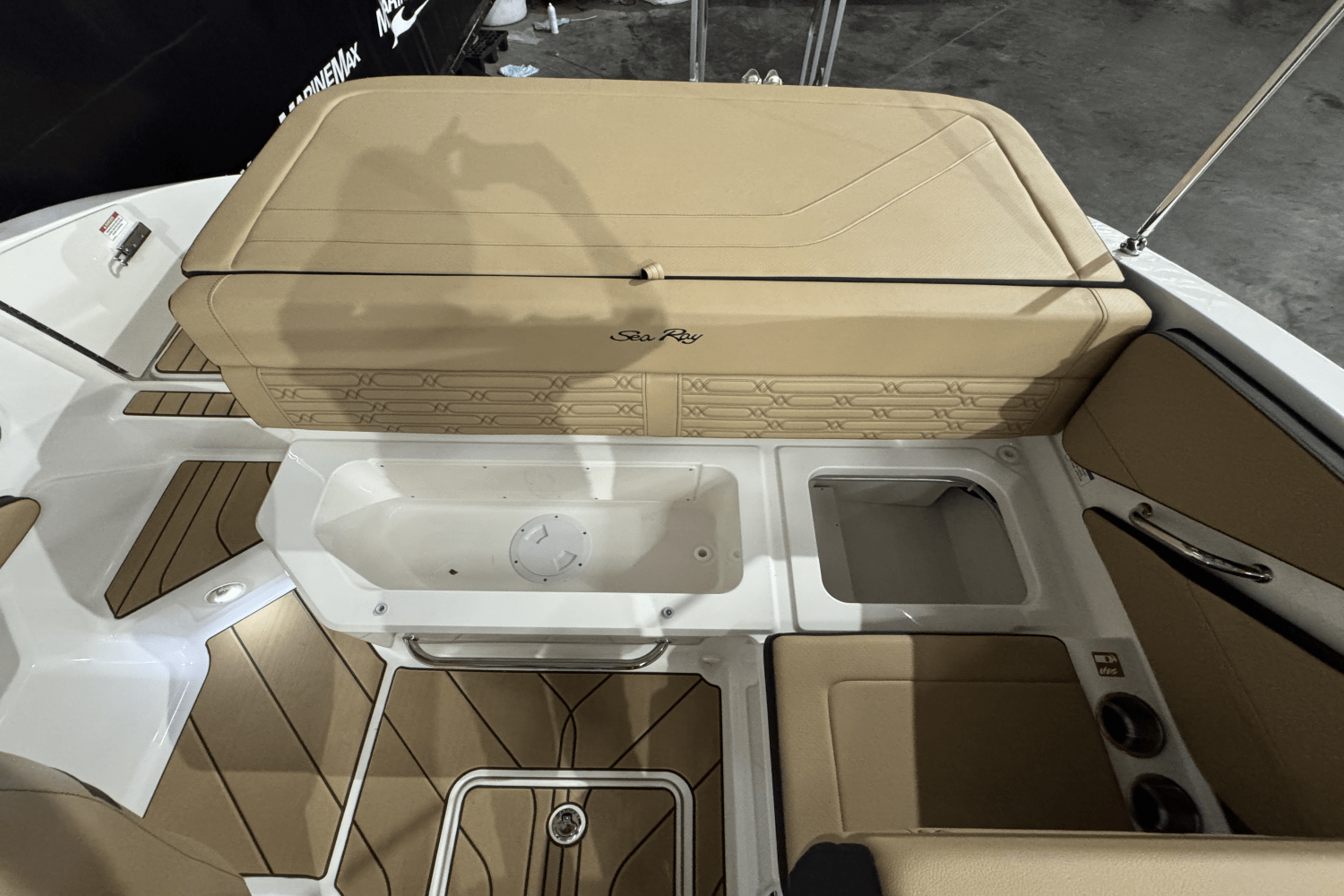 2025 Sea Ray SPX 190 Image Thumbnail #14