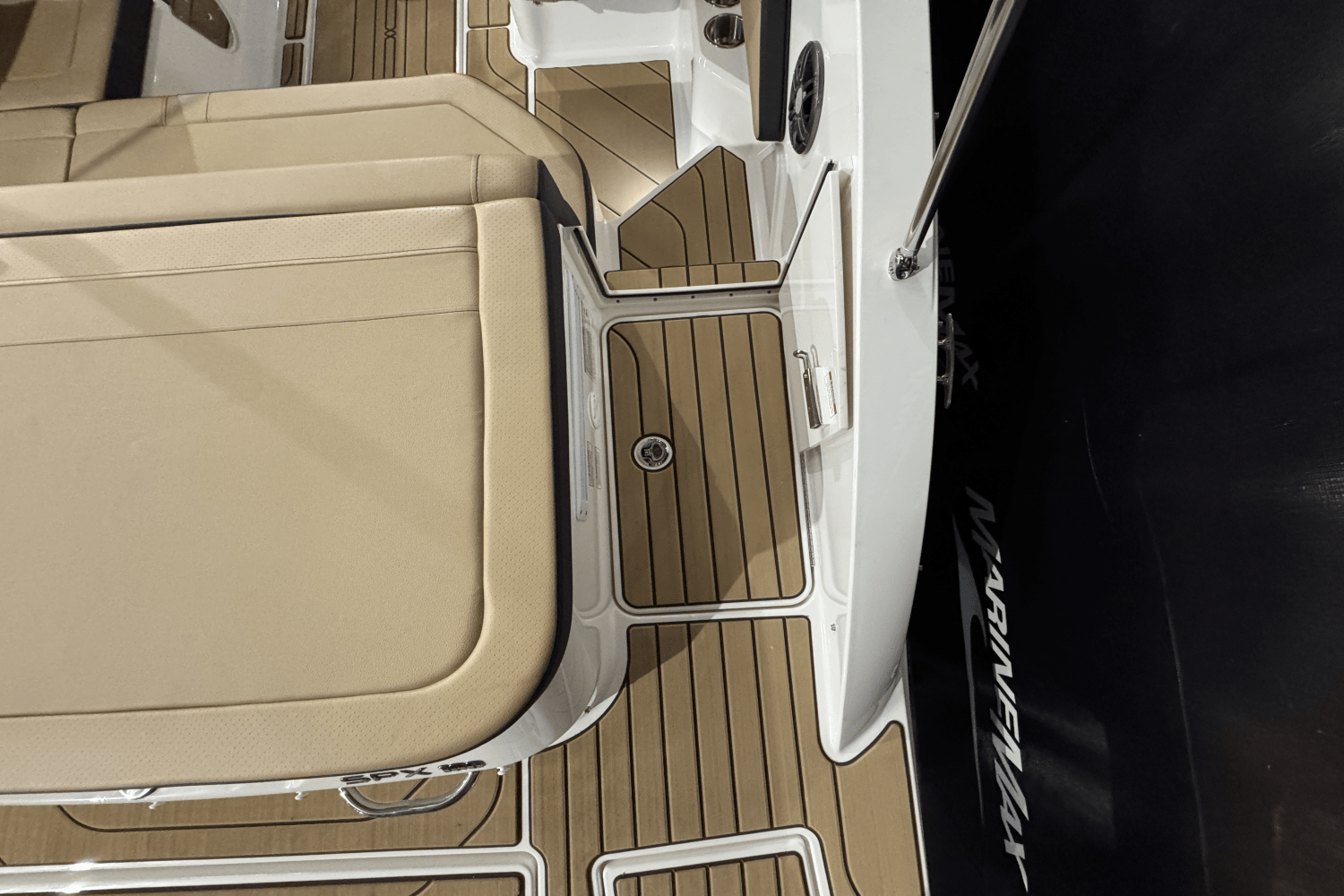 2025 Sea Ray SPX 190 Image Thumbnail #8