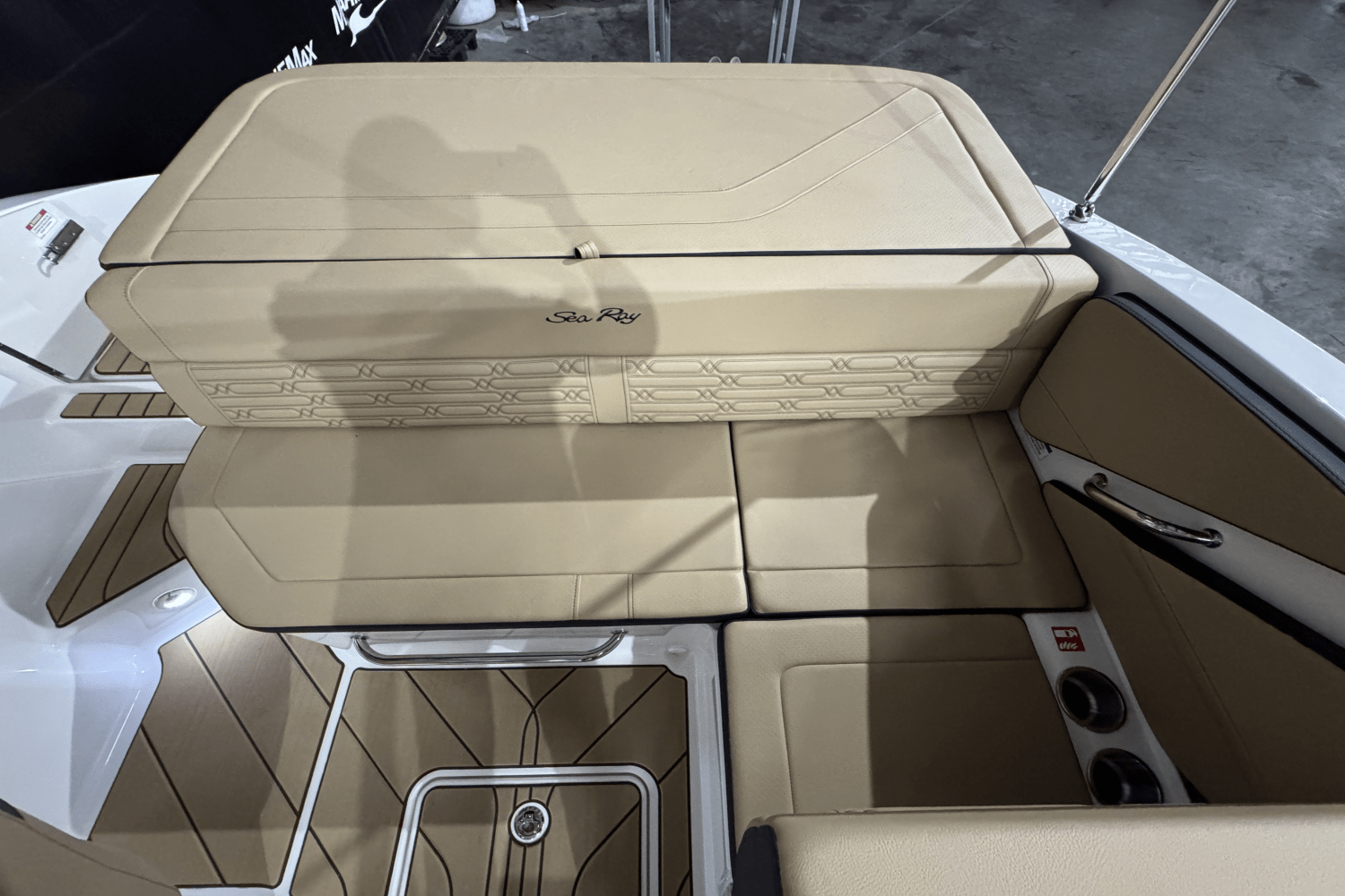 2025 Sea Ray SPX 190 Image Thumbnail #13