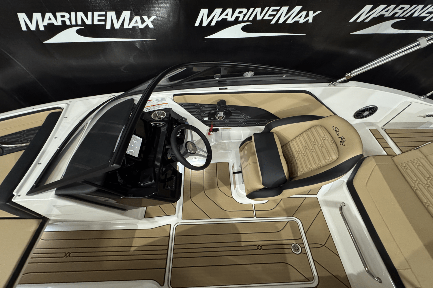 2025 Sea Ray SPX 190 Image Thumbnail #21