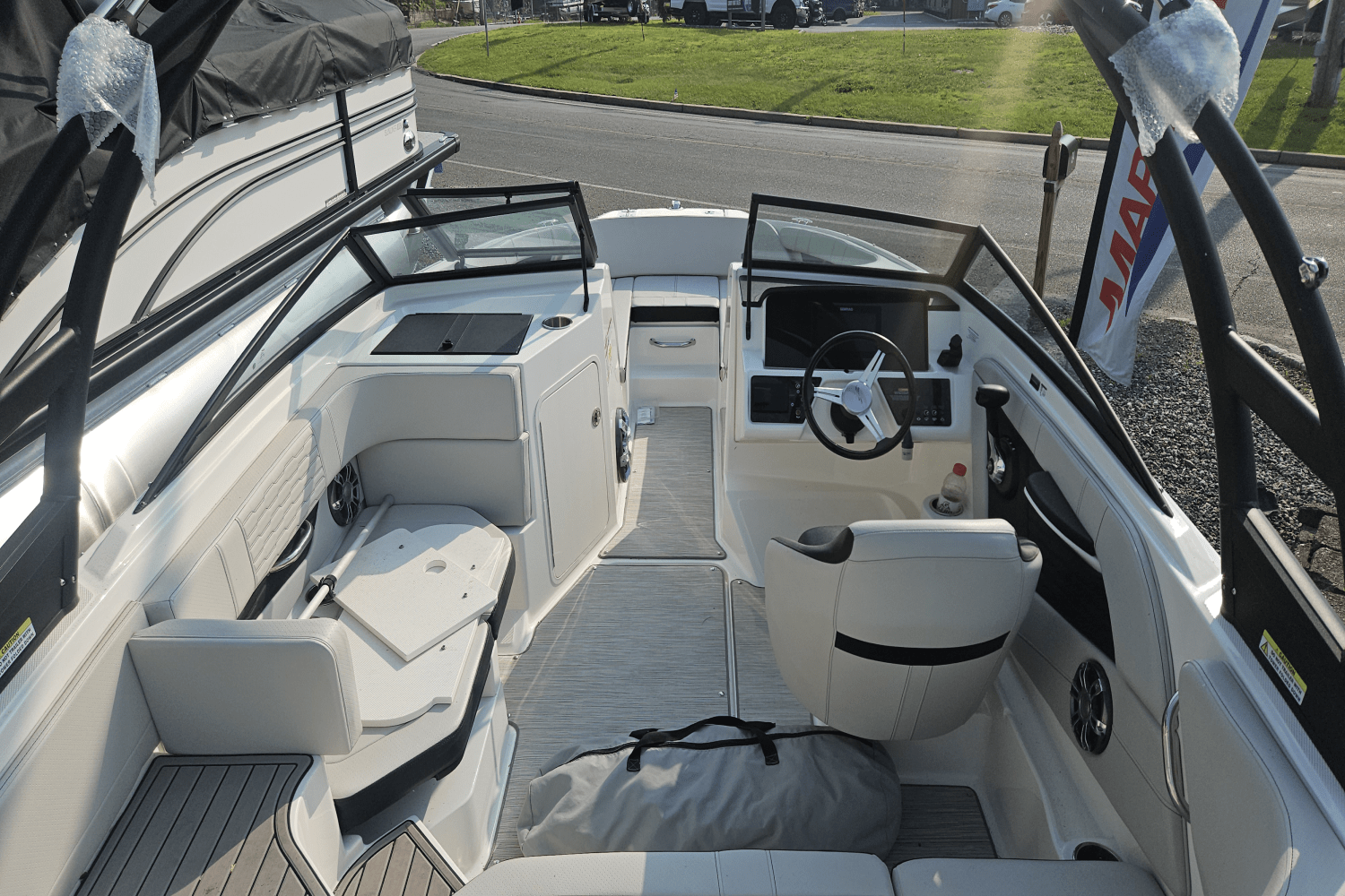 2022 Sea Ray 19 SPX Image Thumbnail #5