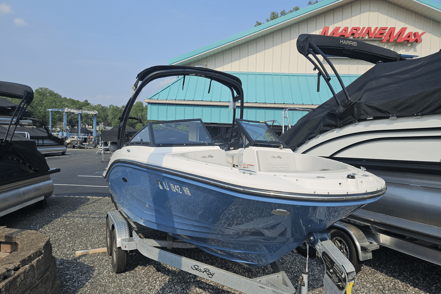 2022 Sea Ray 19 SPX Image Thumbnail #1