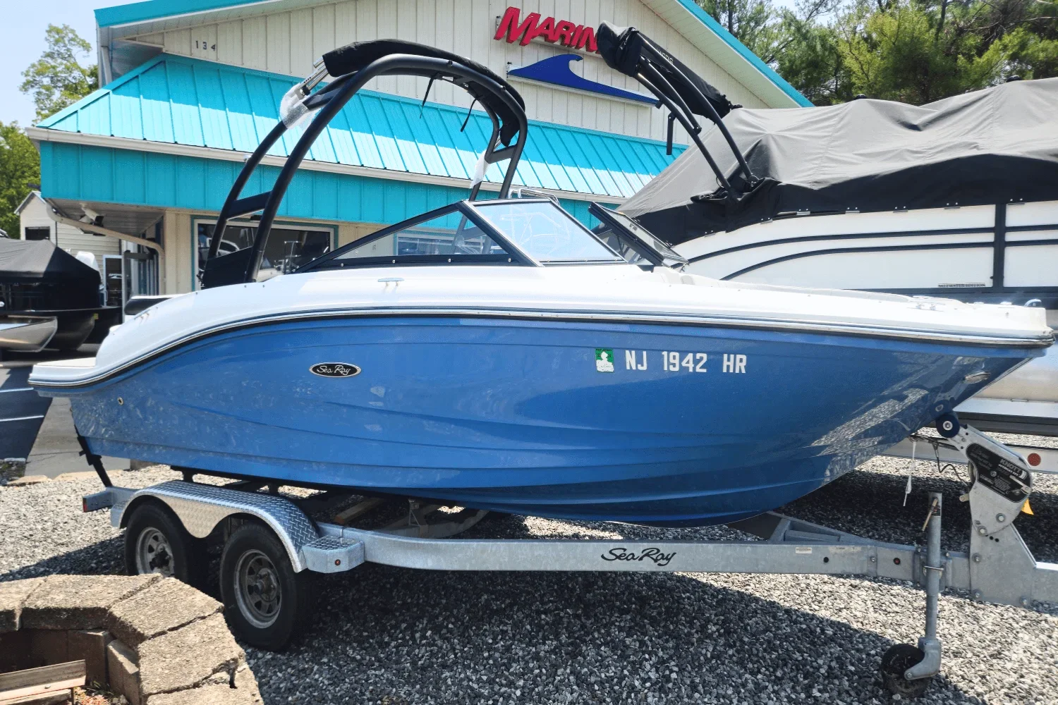 2022 Sea Ray 19 SPX Image Thumbnail #0