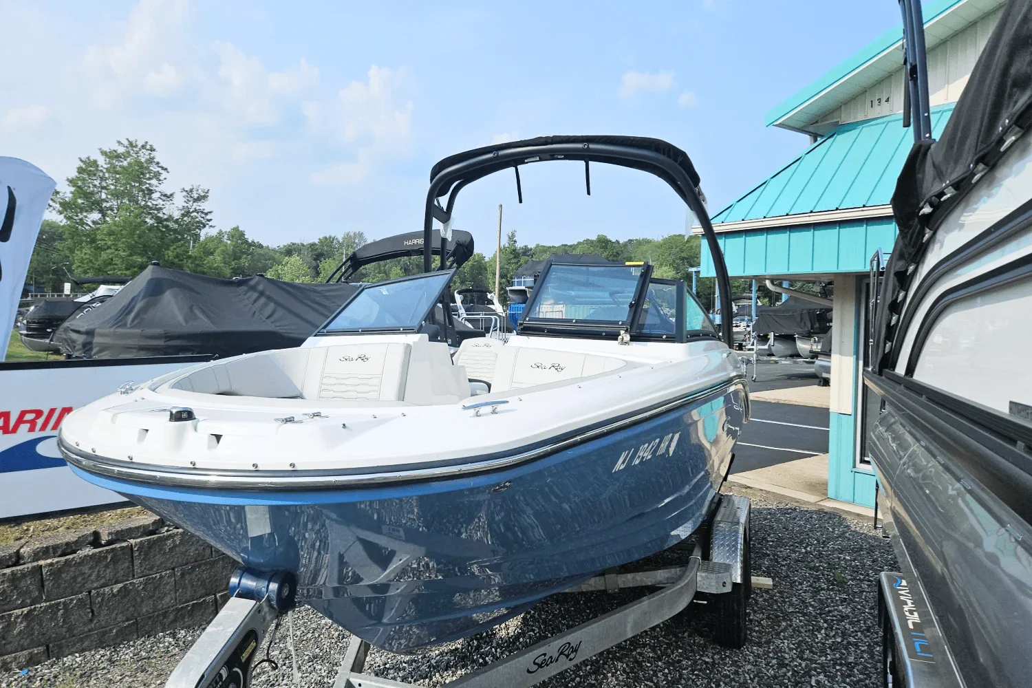 2022 Sea Ray 19 SPX Image Thumbnail #2