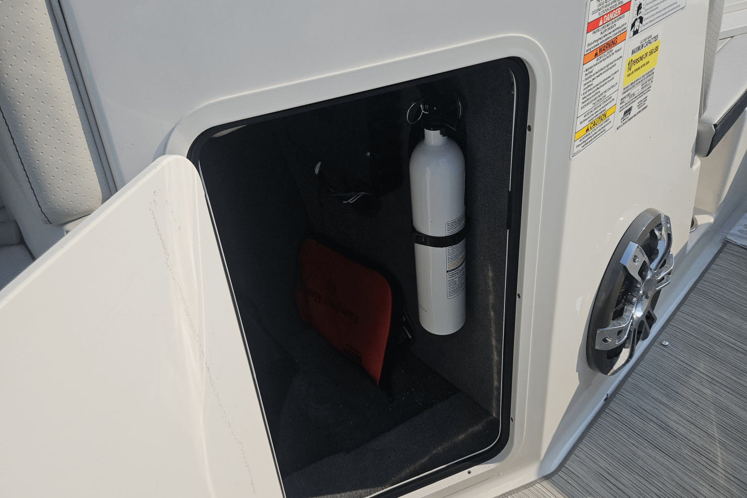 2022 Sea Ray 19 SPX Image Thumbnail #14