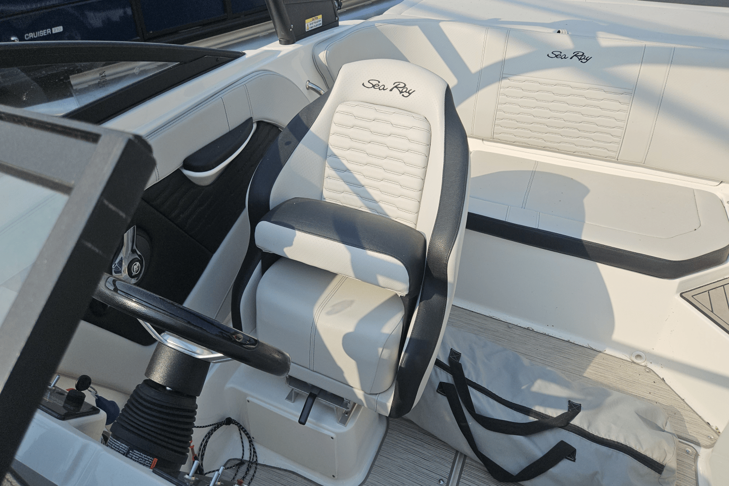 2022 Sea Ray 19 SPX Image Thumbnail #13