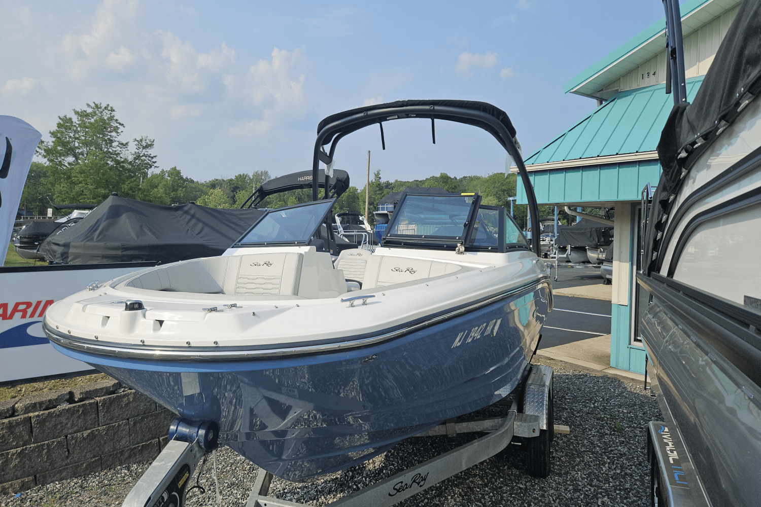 2022 Sea Ray 19 SPX Image Thumbnail #0