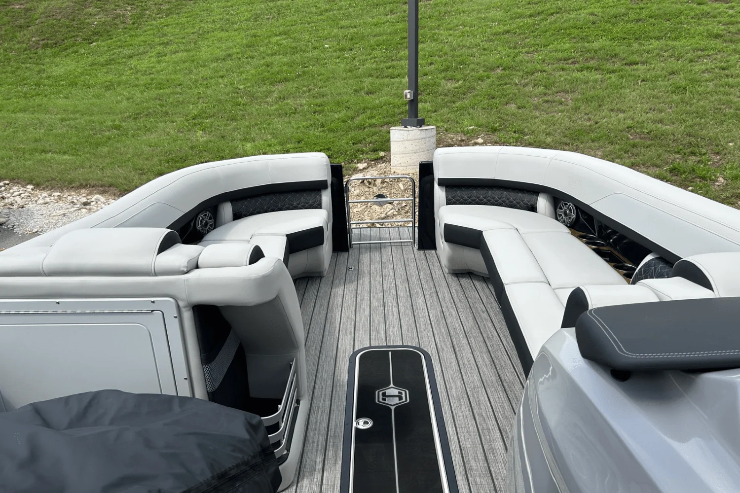 2025 Harris Grand Mariner 250 Image Thumbnail #22