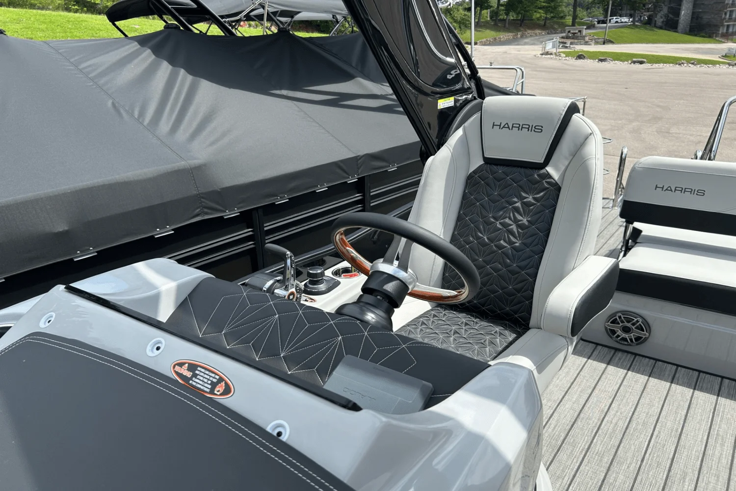 2025 Harris Grand Mariner 250 Image Thumbnail #19