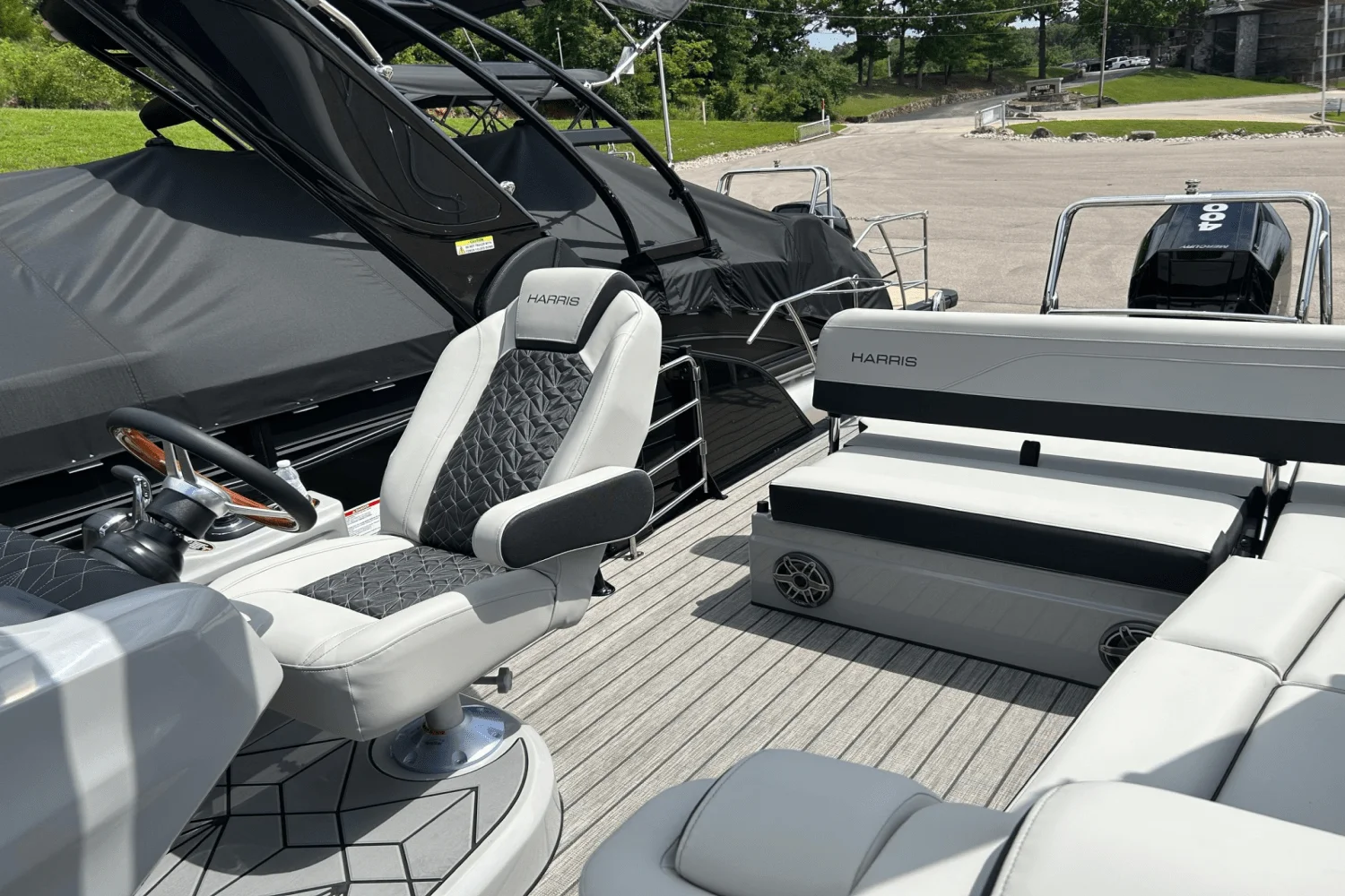 2025 Harris Grand Mariner 250 Image Thumbnail #18