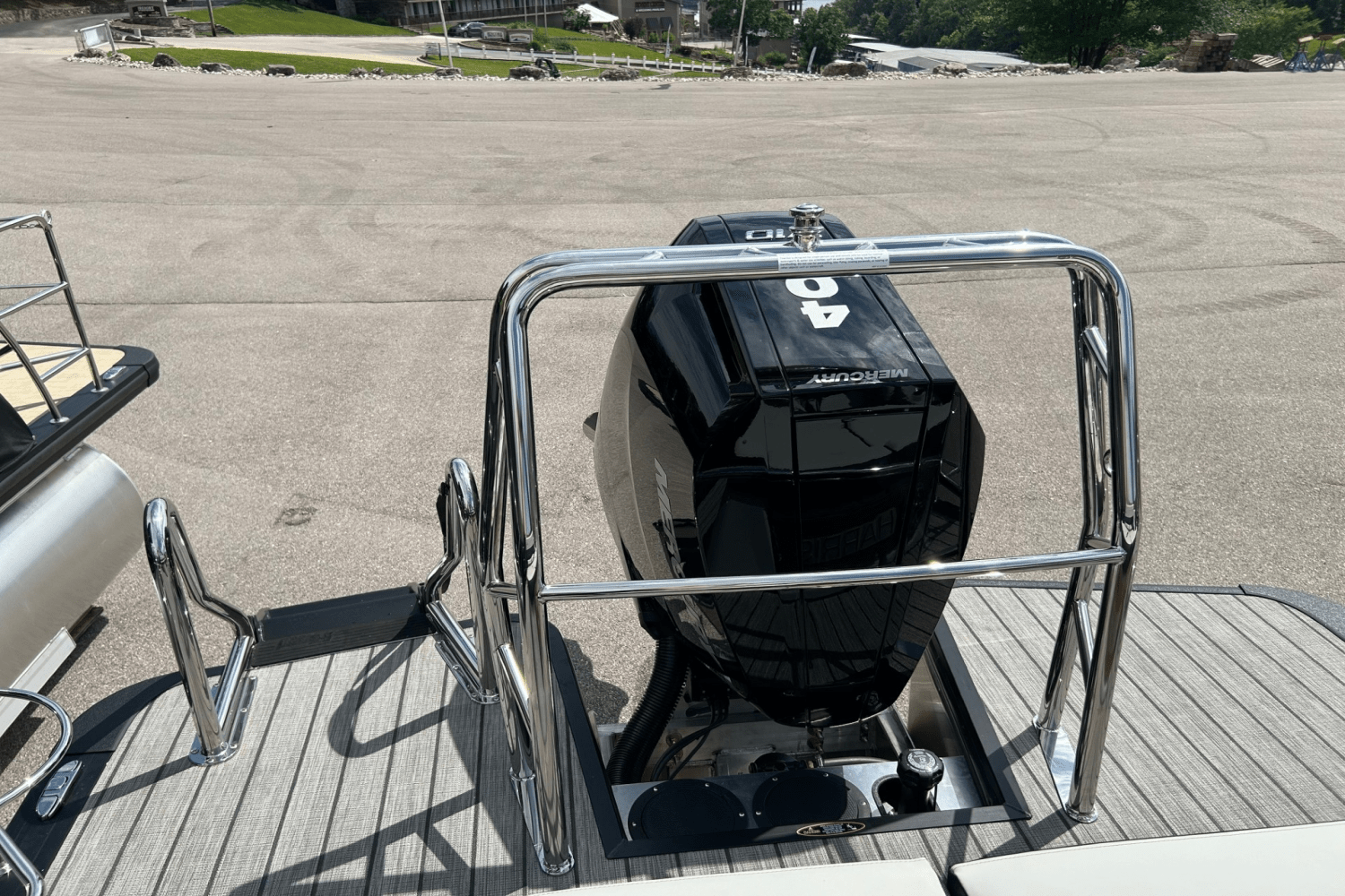 2025 Harris Grand Mariner 250 Image Thumbnail #7