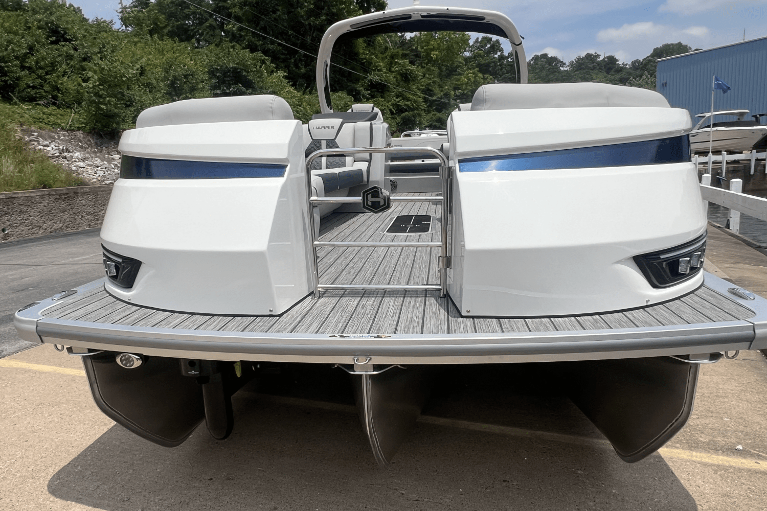 2025 Harris 270 Grand Mariner Image Thumbnail #3
