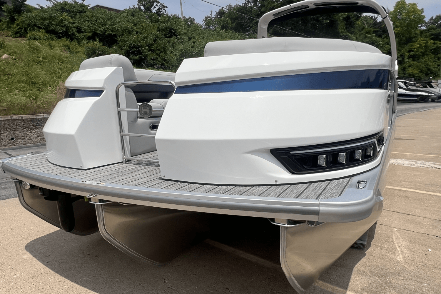 2025 Harris 270 Grand Mariner Image Thumbnail #4
