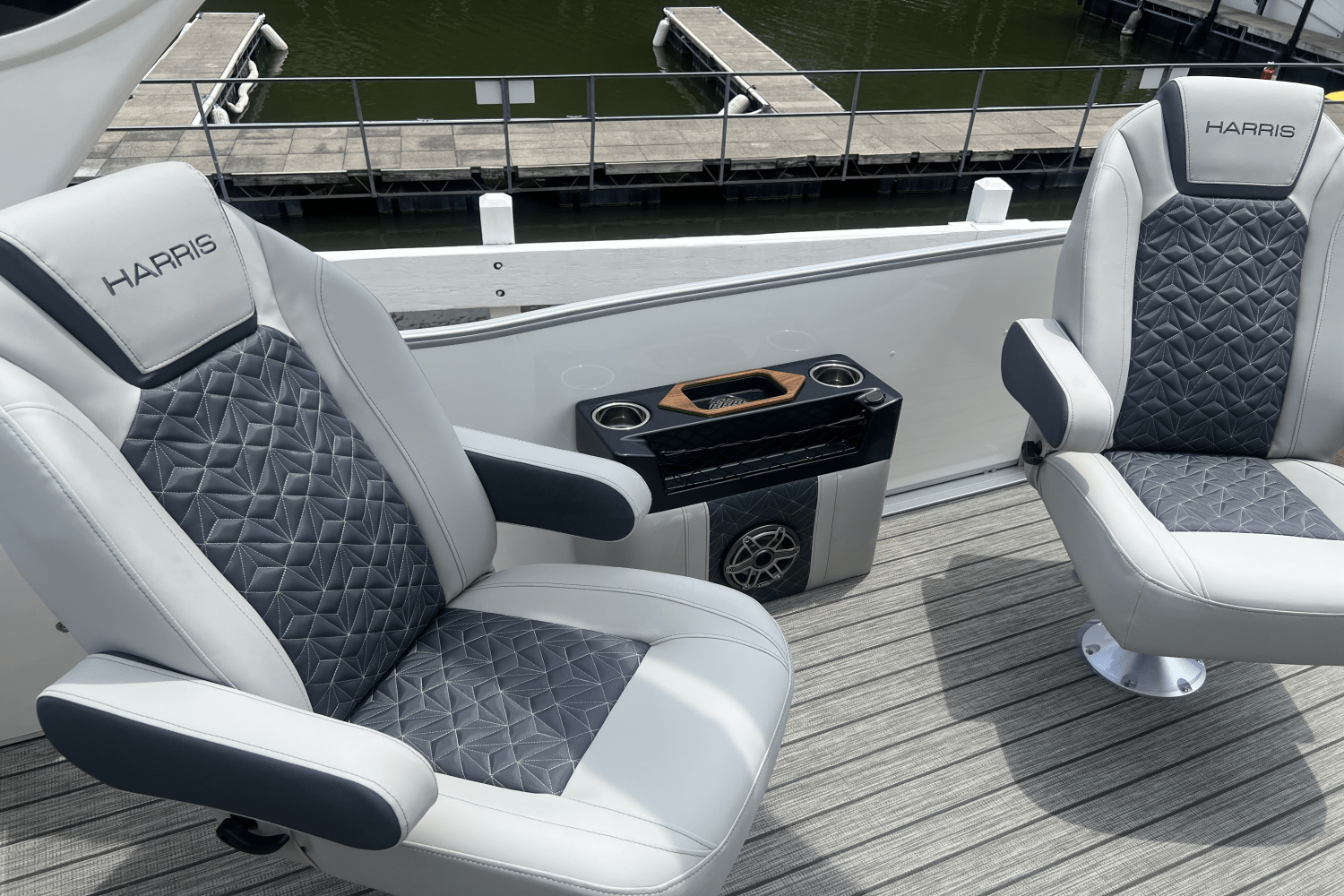 2025 Harris 270 Grand Mariner Image Thumbnail #48