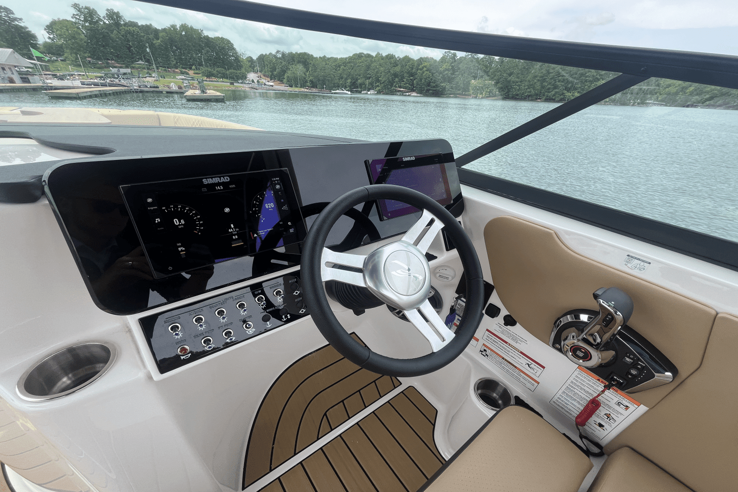 2025 Sea Ray SDX 270 Surf Image Thumbnail #21