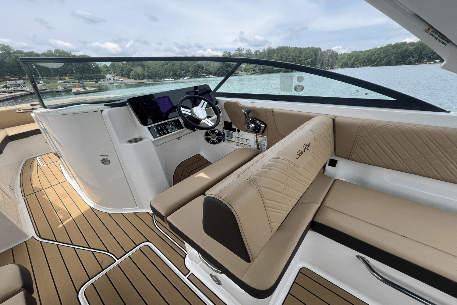 2025 Sea Ray SDX 270 Surf Image Thumbnail #20