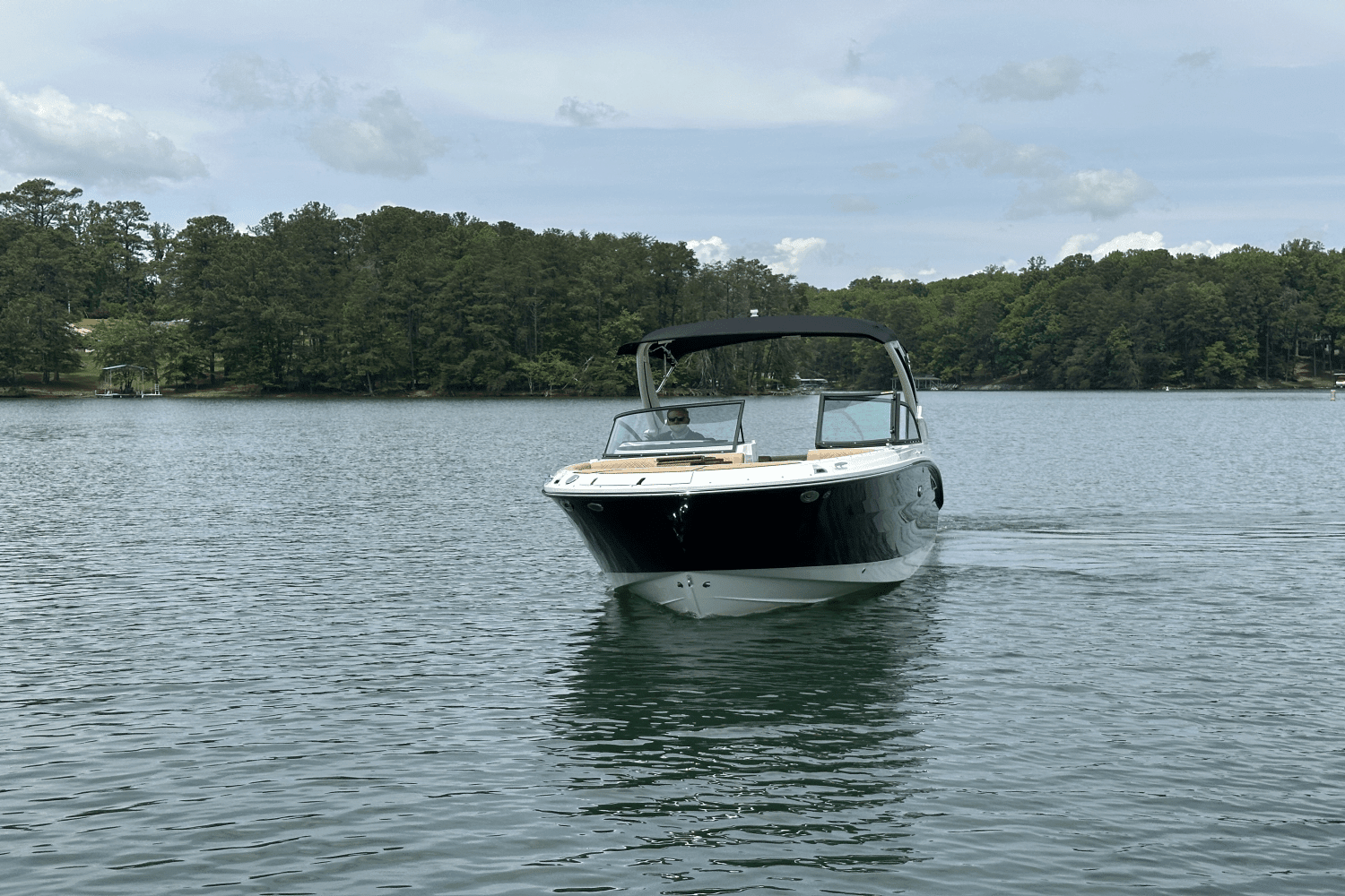 2025 Sea Ray SDX 270 Surf Image Thumbnail #6