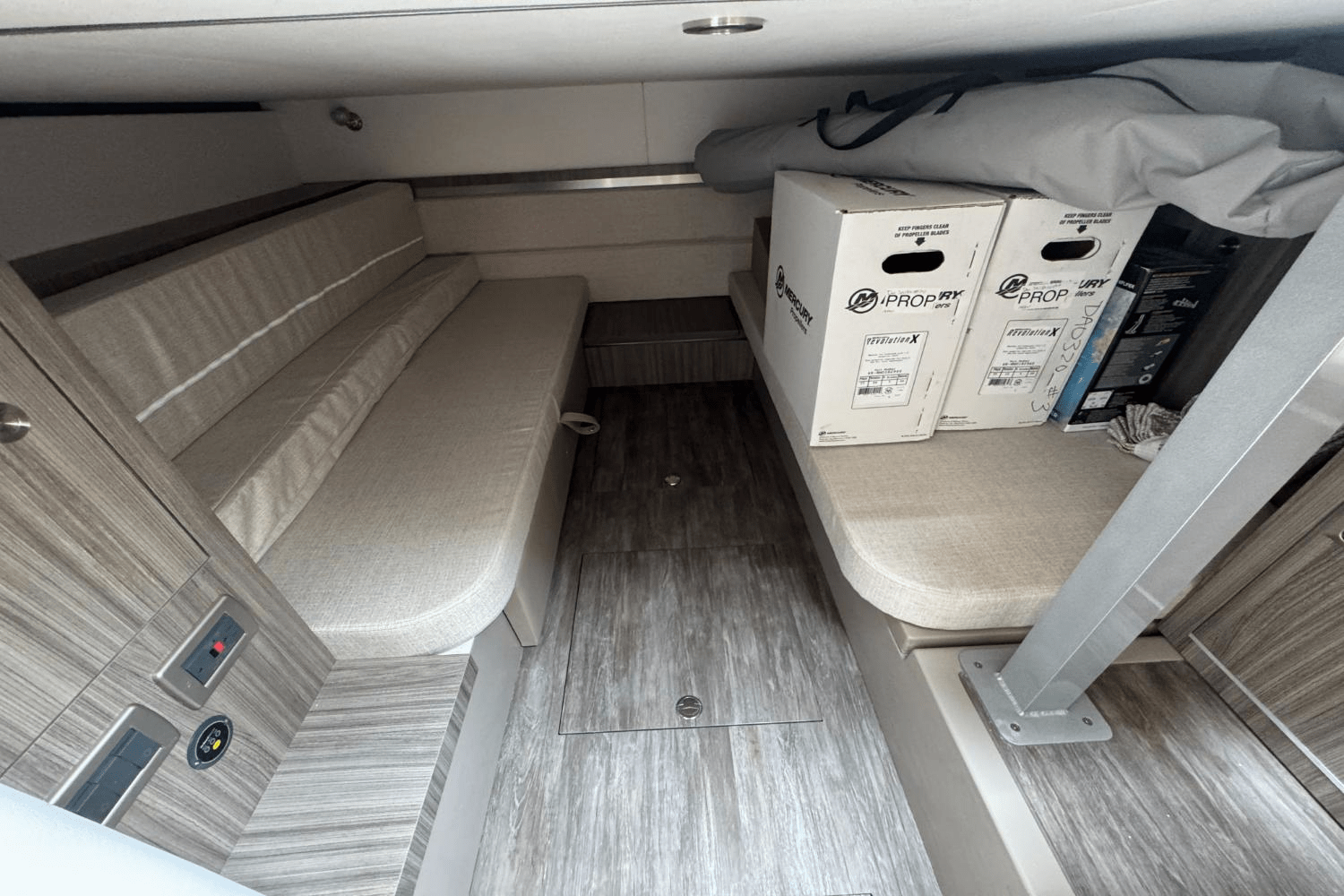 2026 Sea Ray 320DA-OB Image Thumbnail #37