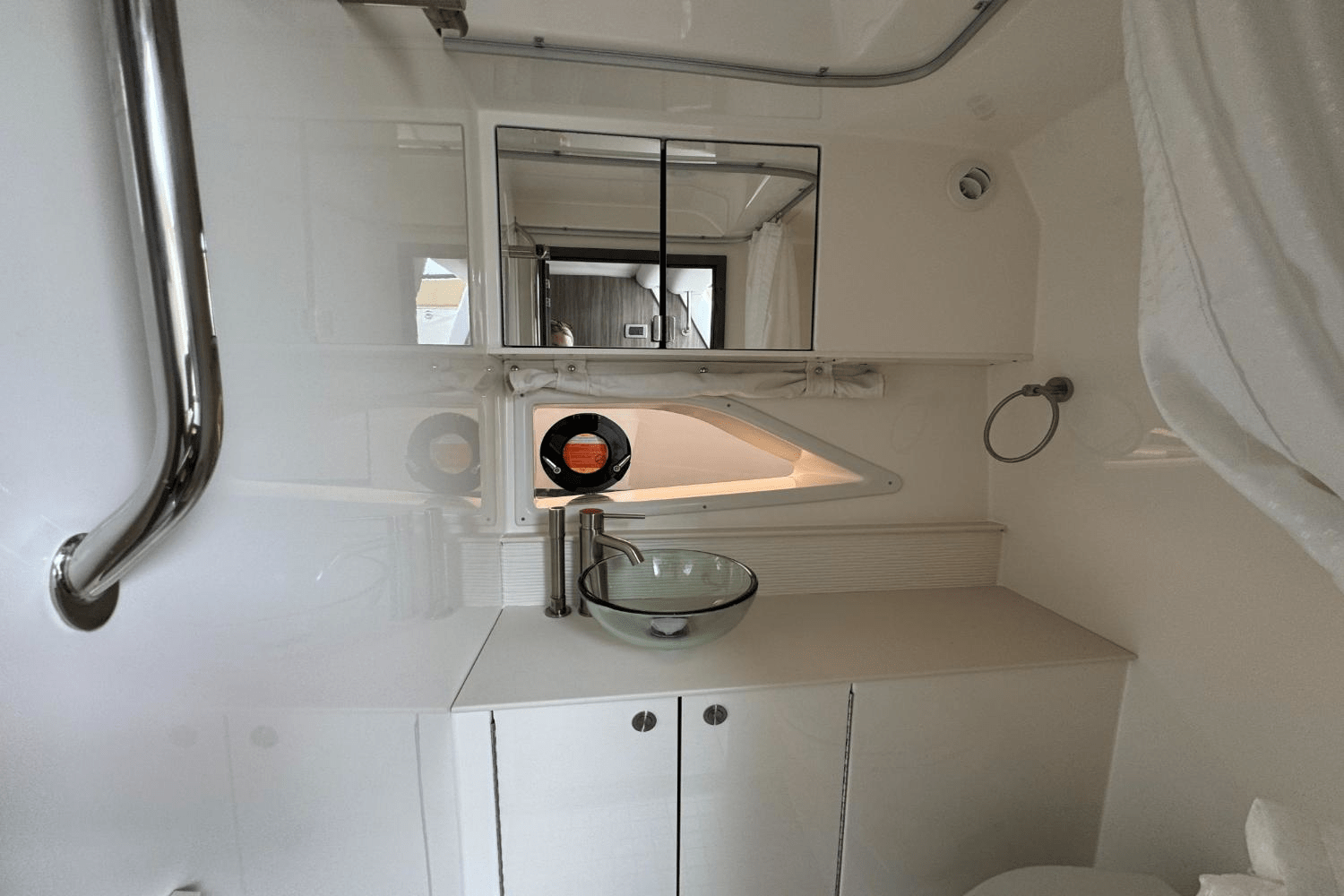 2026 Sea Ray 320DA-OB Image Thumbnail #40