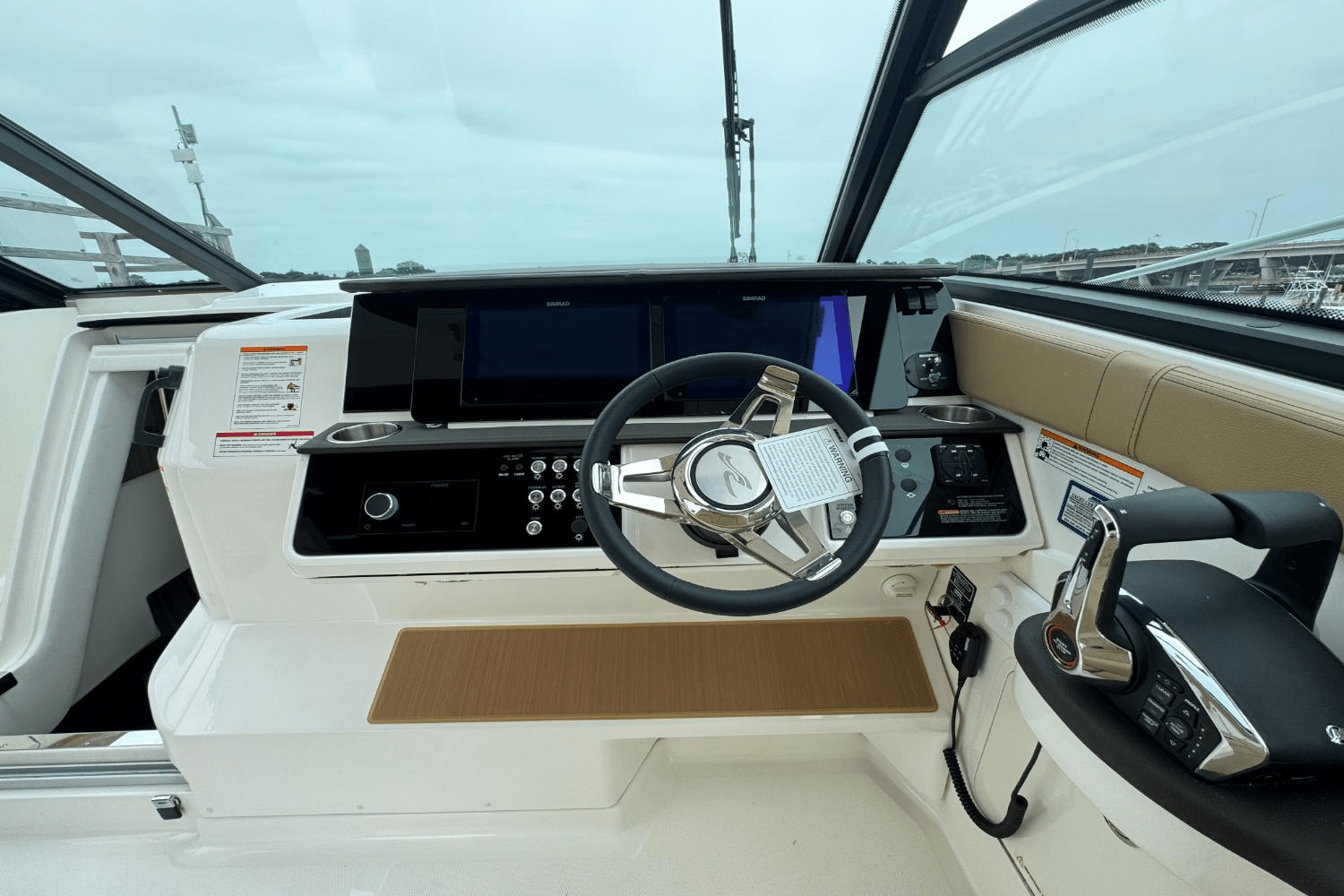 2026 Sea Ray 320DA-OB Image Thumbnail #29