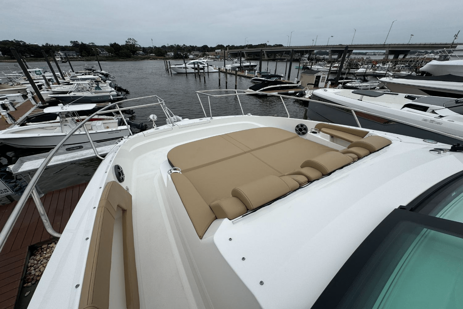 2026 Sea Ray 320DA-OB Image Thumbnail #41