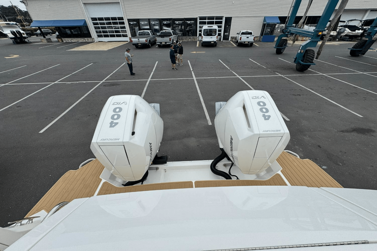 2026 Sea Ray 320DA-OB Image Thumbnail #3