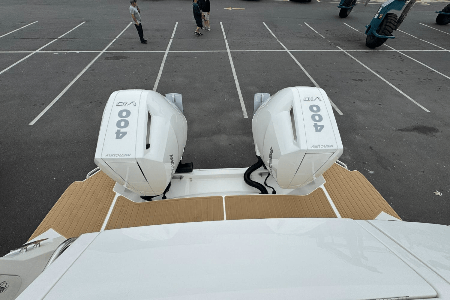 2026 Sea Ray 320DA-OB Image Thumbnail #4
