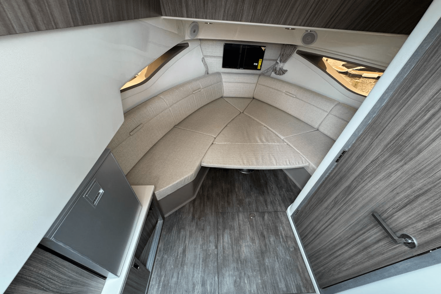 2026 Sea Ray 320DA-OB Image Thumbnail #34