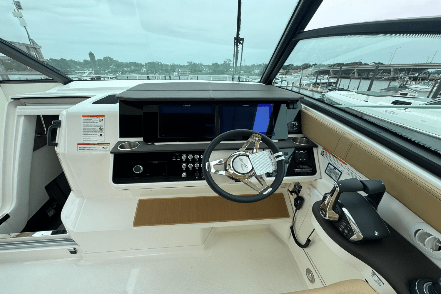 2026 Sea Ray 320DA-OB Image Thumbnail #26