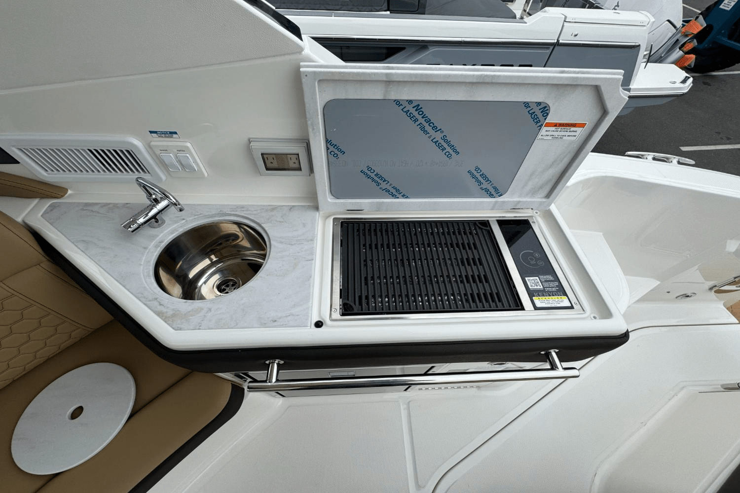 2026 Sea Ray 320DA-OB Image Thumbnail #16