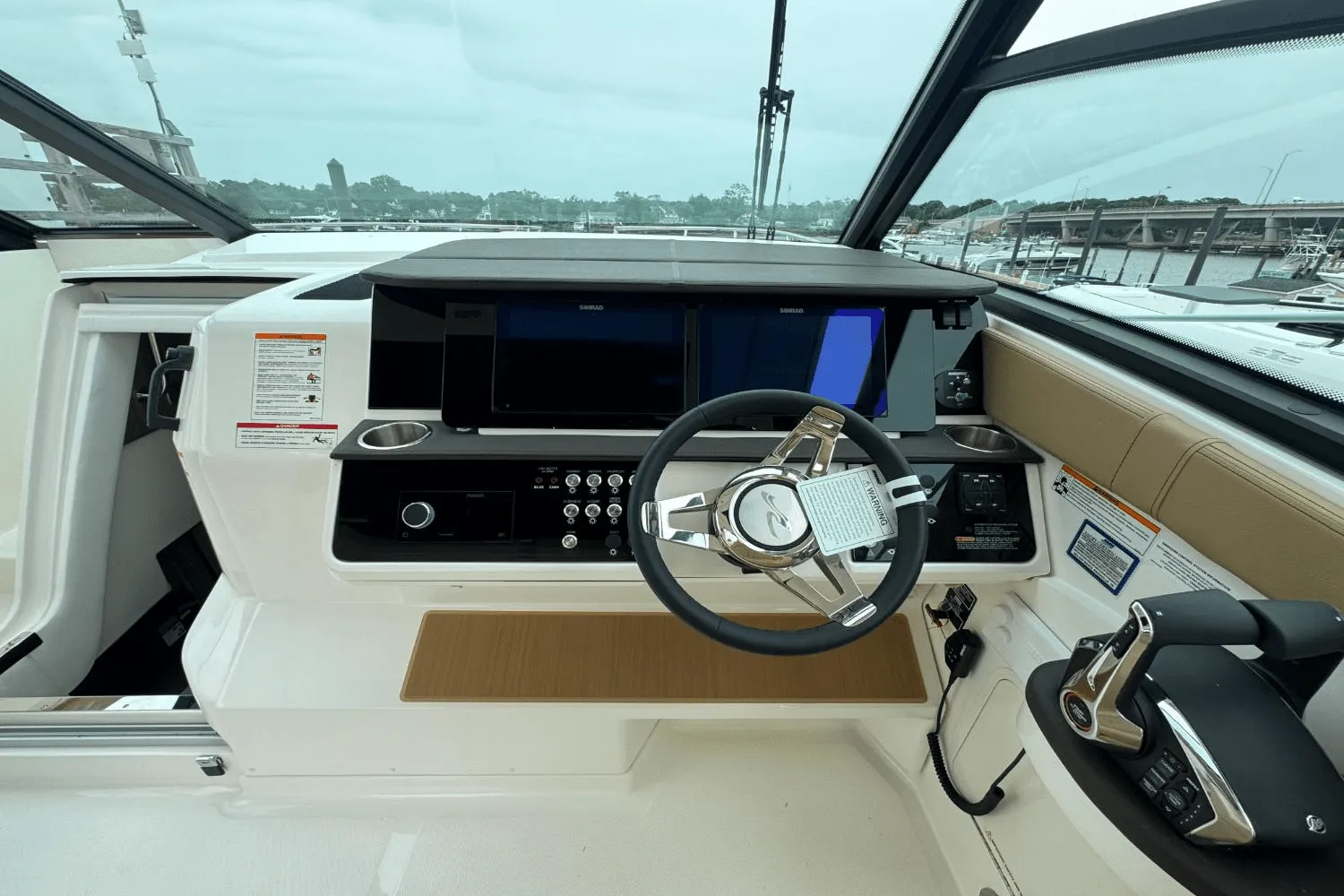 2026 Sea Ray Sundancer 320 Outboard Image Thumbnail #27