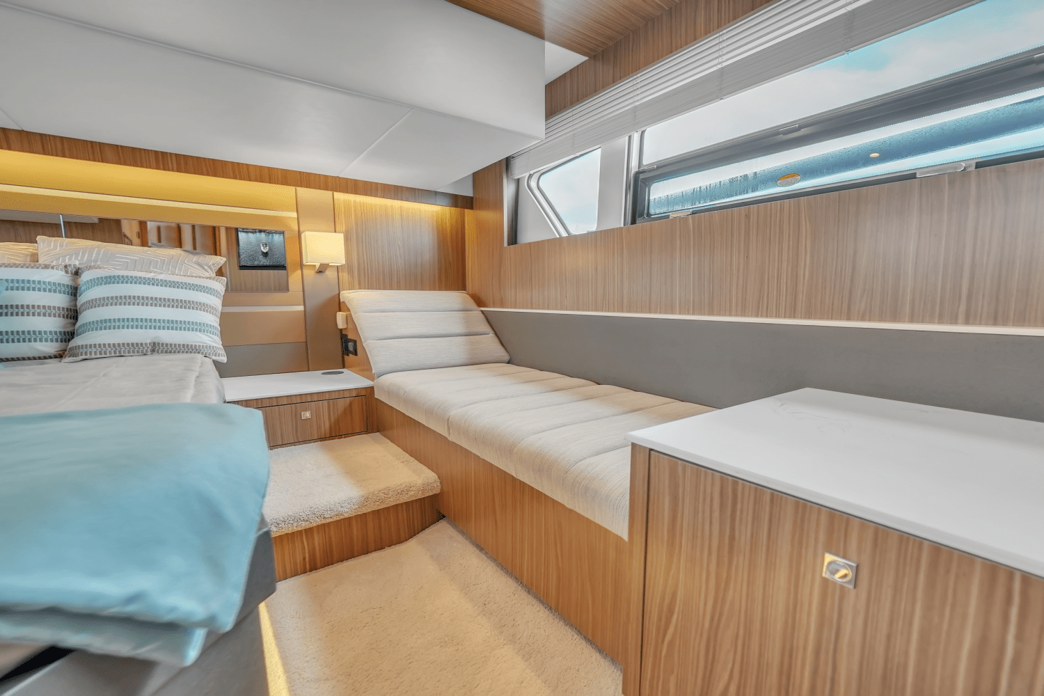 2025 Cruisers Yachts 46 Cantius Image Thumbnail #40