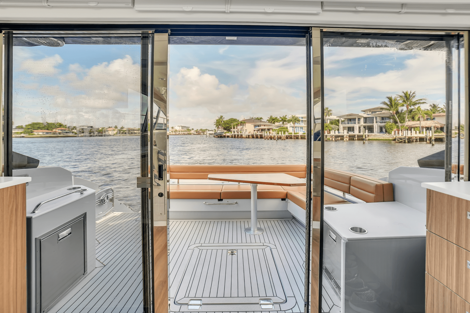 2025 Cruisers Yachts 46 Cantius Image Thumbnail #24