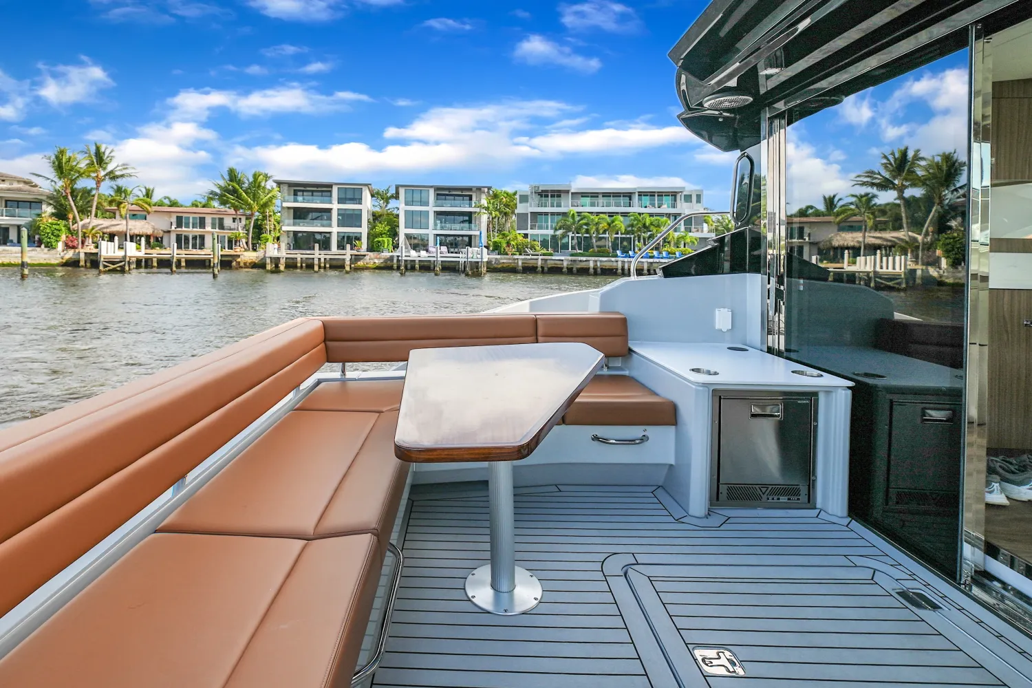 2025 Cruisers Yachts 46 Cantius Image Thumbnail #14