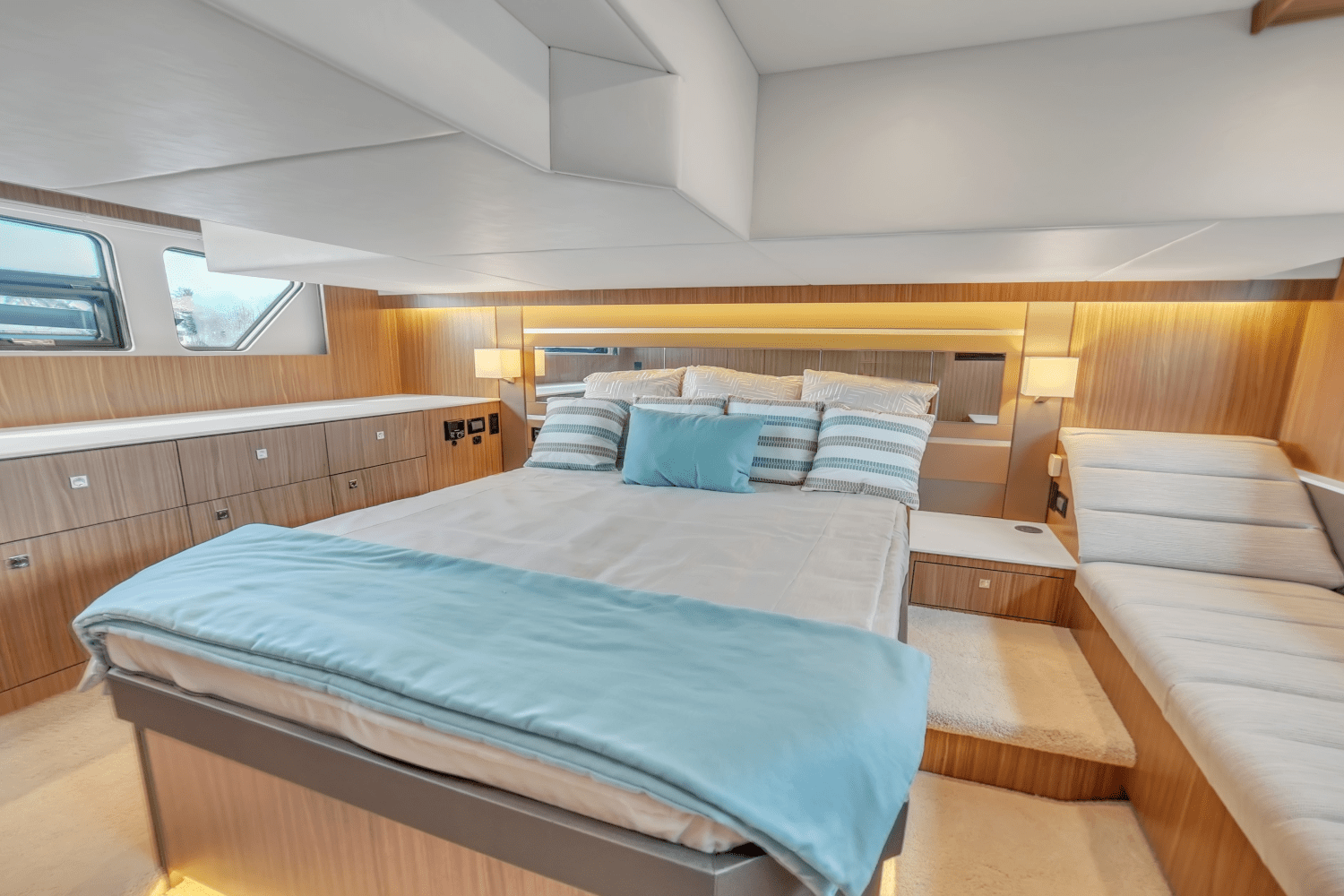 2025 Cruisers Yachts 46 Cantius Image Thumbnail #37