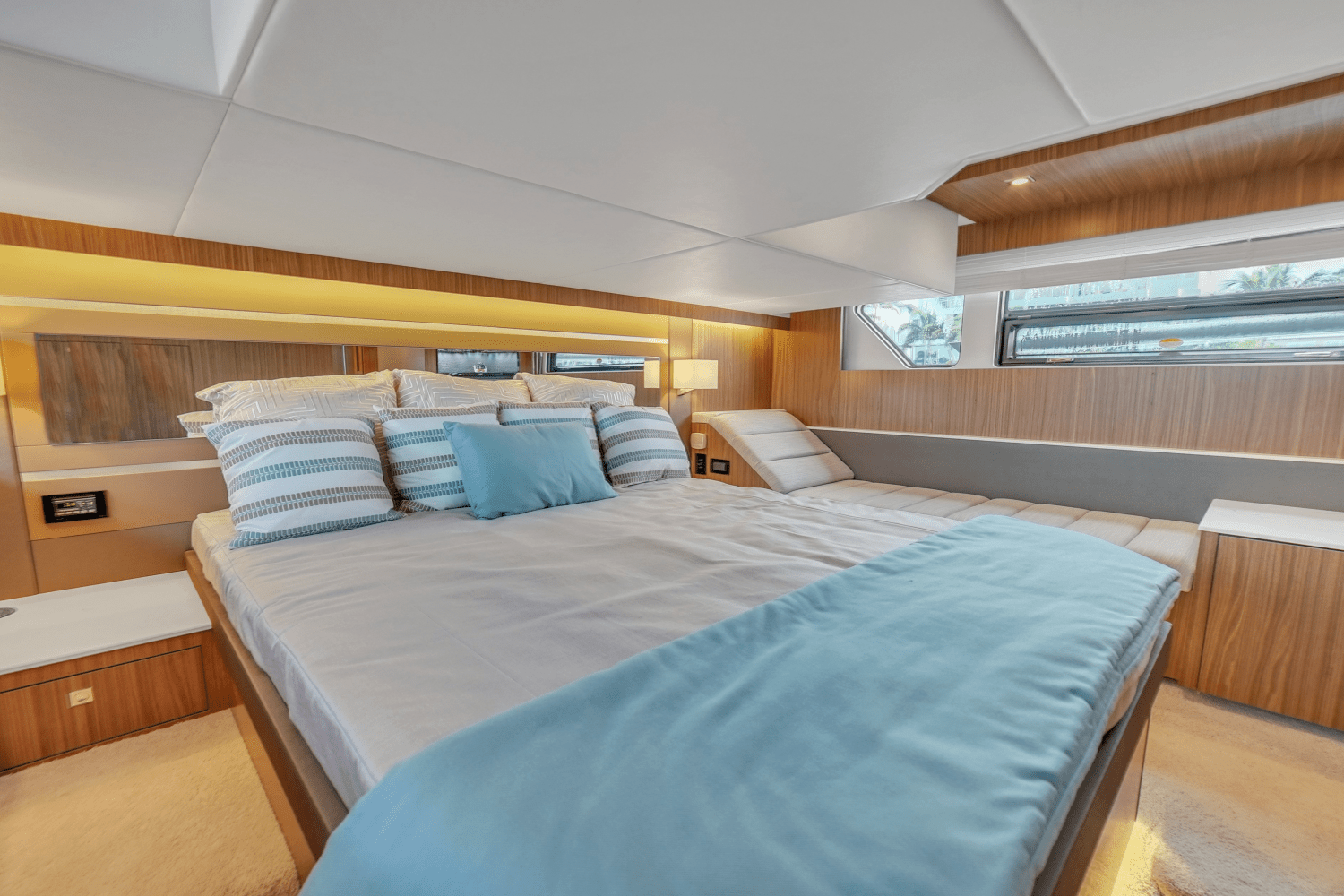 2025 Cruisers Yachts 46 Cantius Image Thumbnail #41
