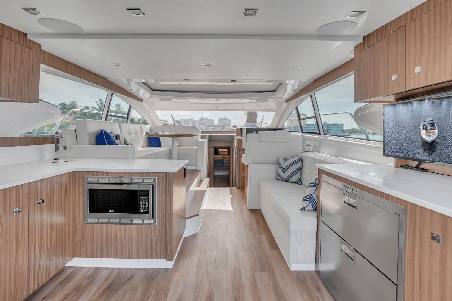 2025 Cruisers Yachts 46 Cantius Image Thumbnail #27
