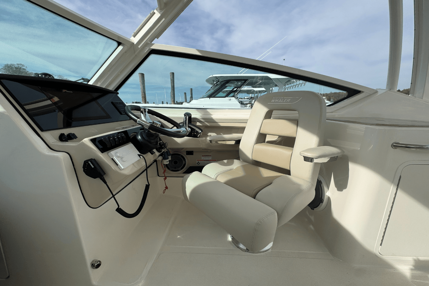 2023 Boston Whaler 280 Vantage Image Thumbnail #27