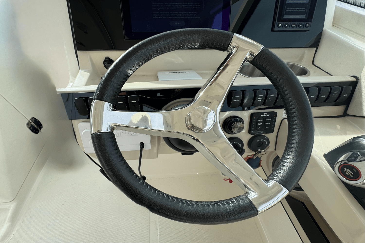 2023 Boston Whaler 280 Vantage Image Thumbnail #23