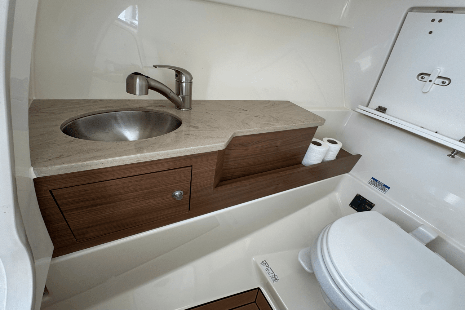 2023 Boston Whaler 280 Vantage Image Thumbnail #31