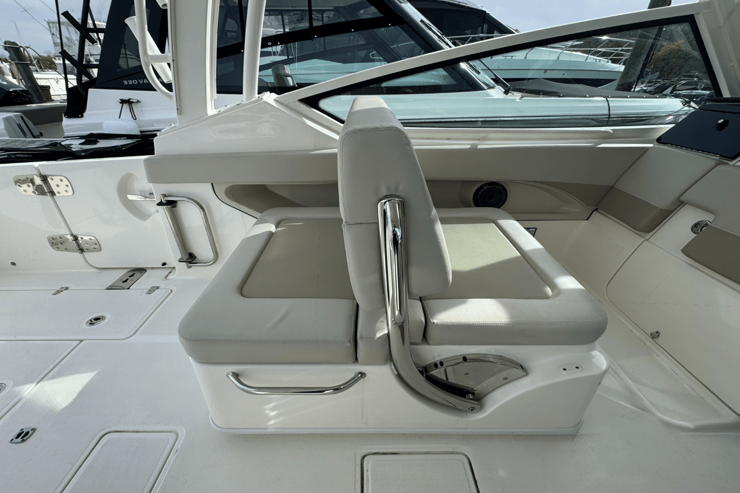 2023 Boston Whaler 280 Vantage Image Thumbnail #14