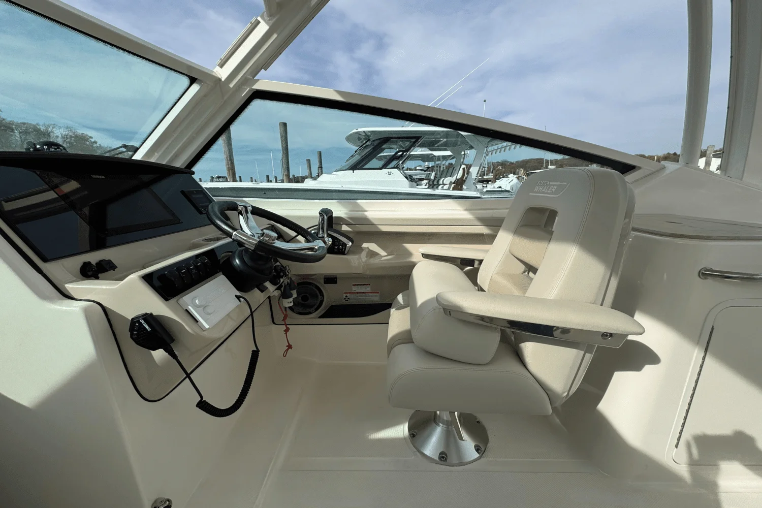 2023 Boston Whaler 280 Vantage Image Thumbnail #26