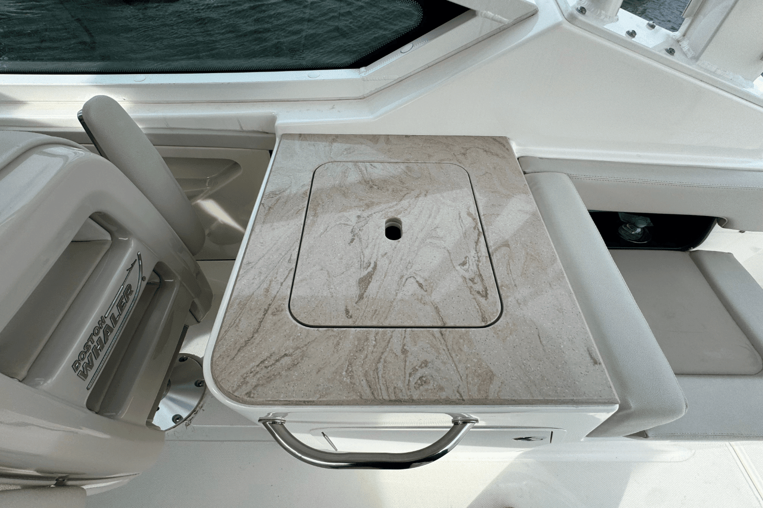 2023 Boston Whaler 280 Vantage Image Thumbnail #17