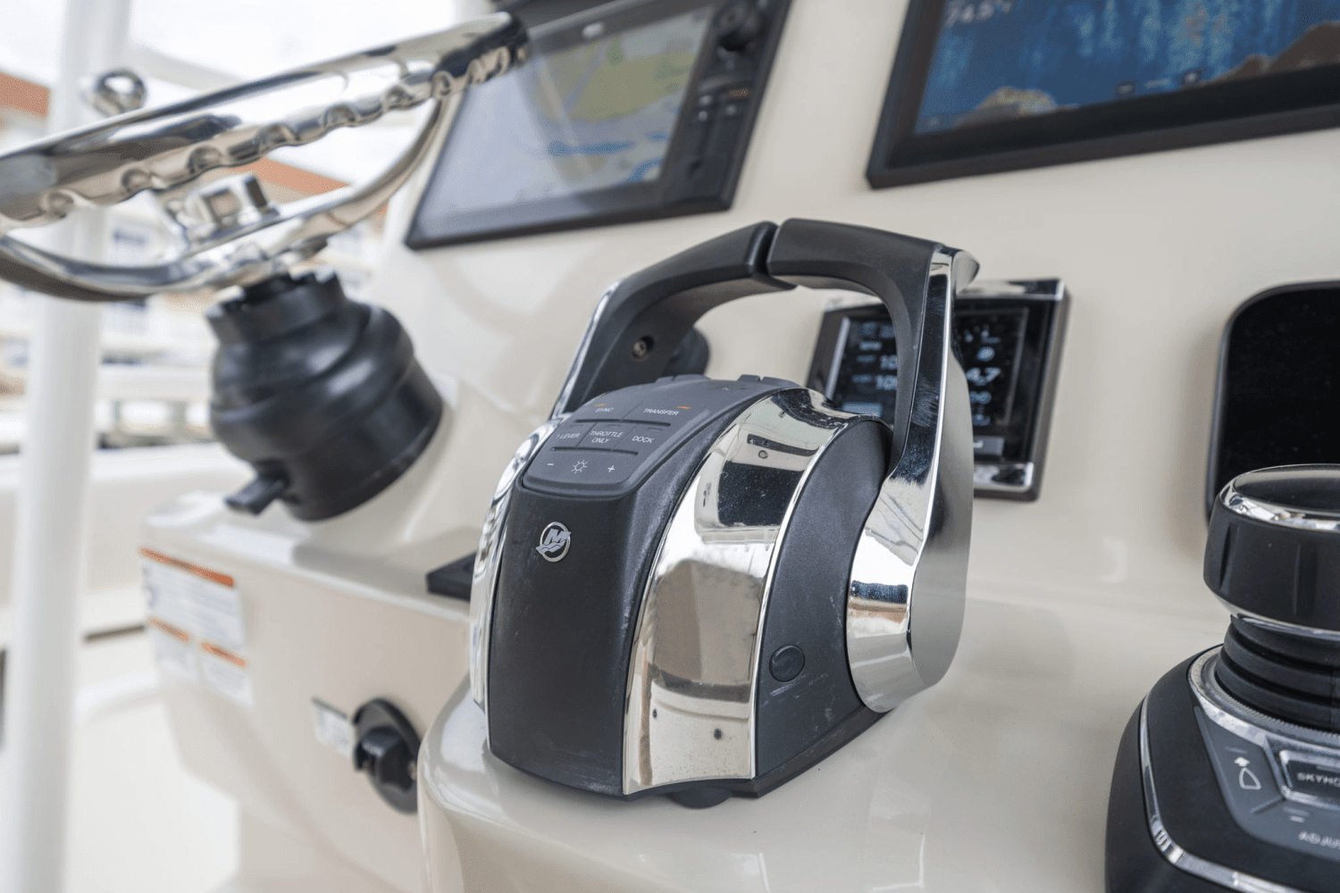 2018 Boston Whaler 330 OUTRAGE Image Thumbnail #34