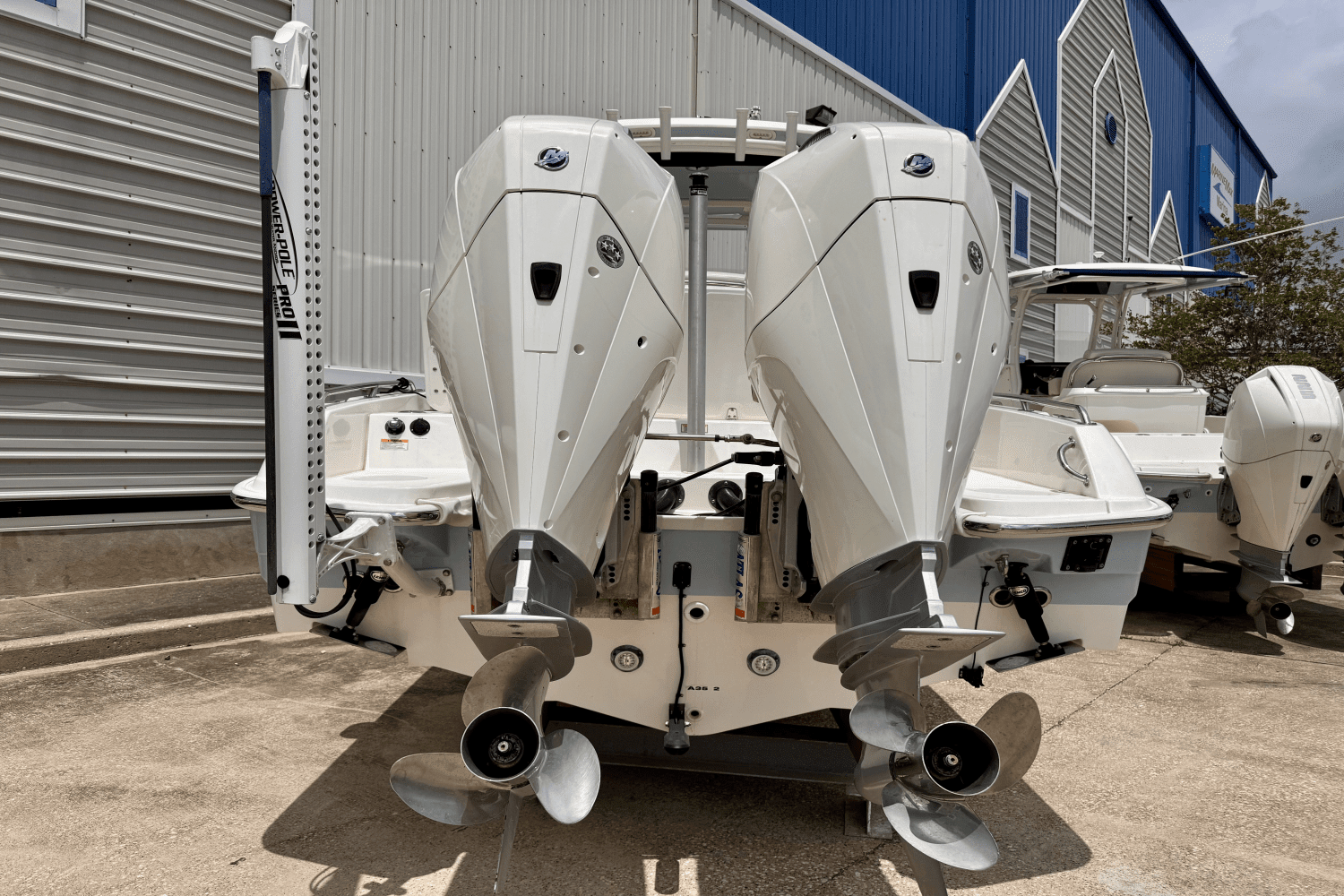 2019 Boston Whaler 27 DA Image Thumbnail #9