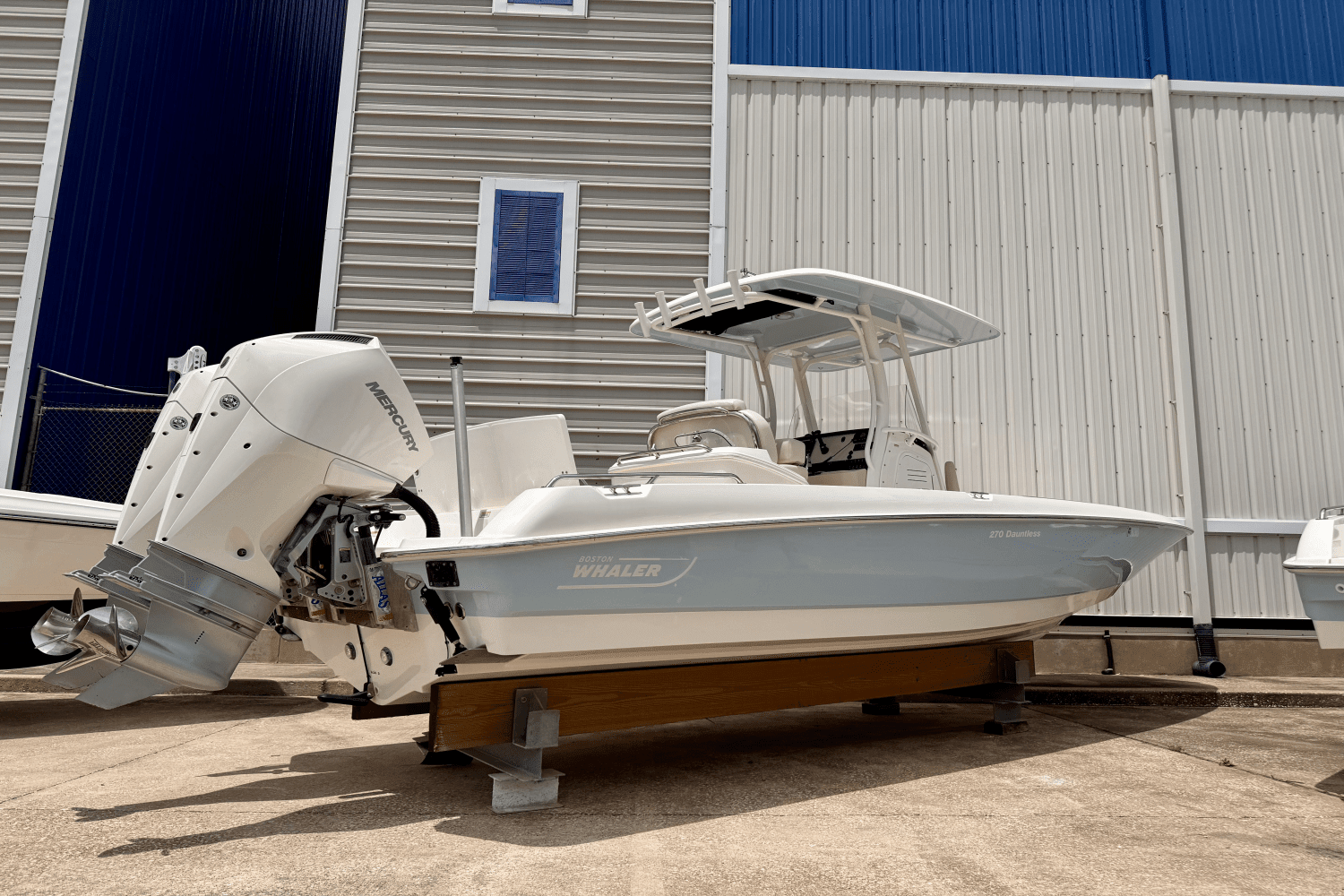 2019 Boston Whaler 27 DA Image Thumbnail #2