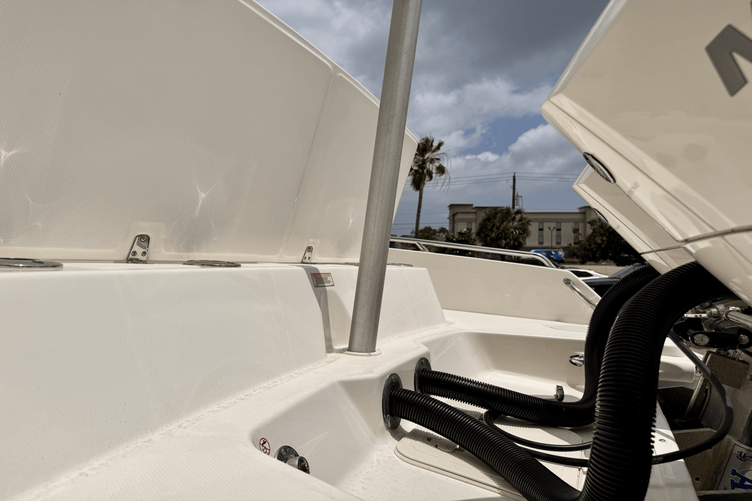 2019 Boston Whaler 27 DA Image Thumbnail #6