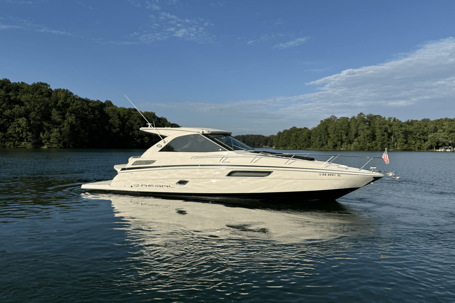 2021 Regal 35 SPORT COUPE Image Thumbnail #4